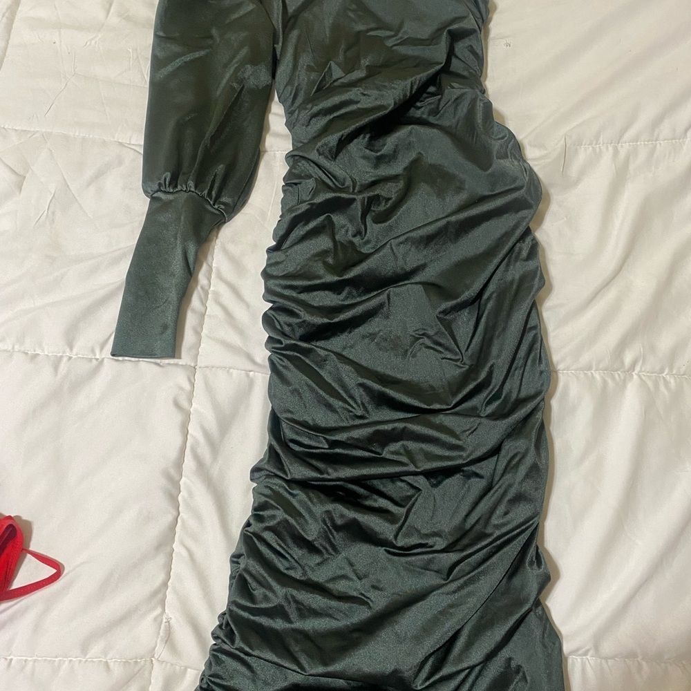 Elegant Dark Green Ruched Dress
